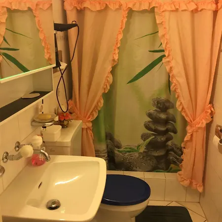 Dream In Basement With Private Bathroom Lägenhet Brugg (Bern)