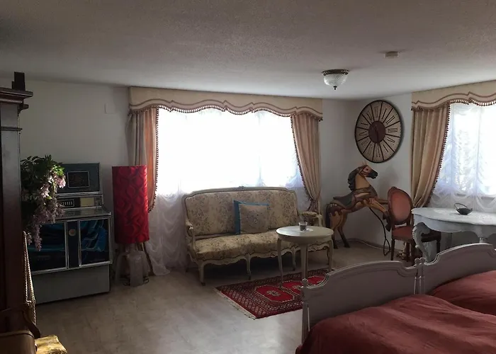 Dream In Basement With Private Bathroom